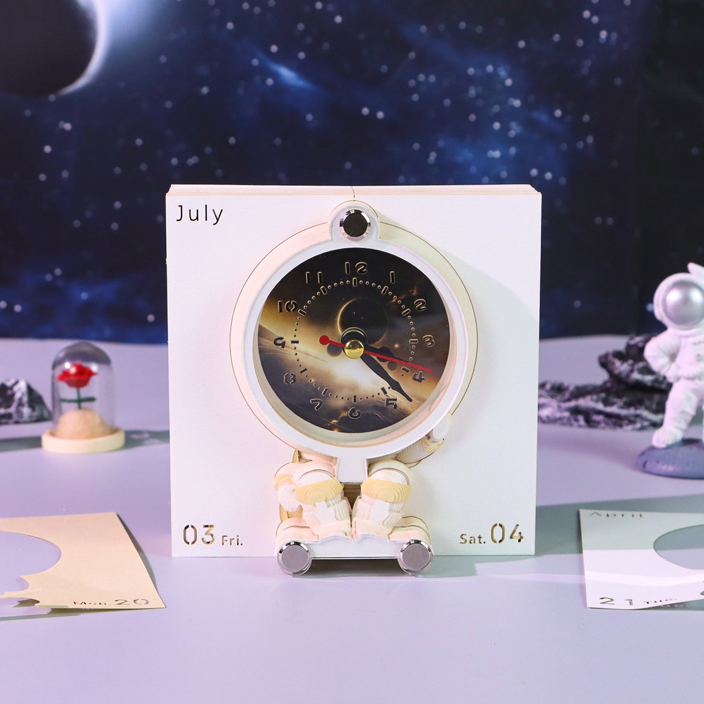3-in-1 Astronaut Clock 3D Art Calendar Memo Pad